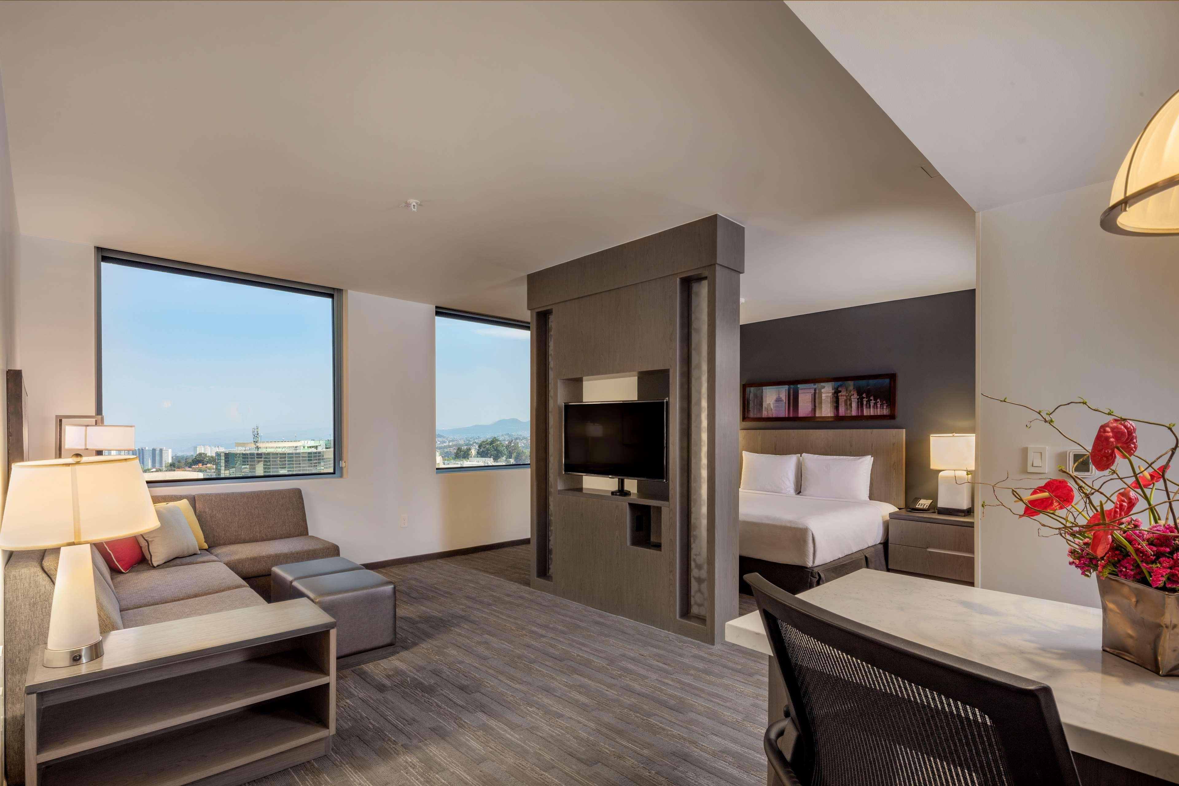 Hyatt House Santa Fe Mexico City